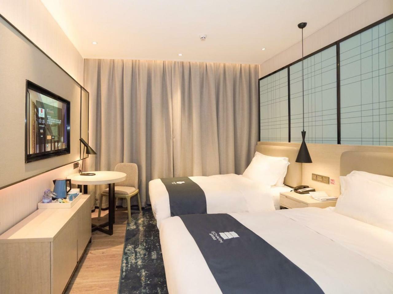 Echarm International Hotel Canton Tower Pazhou Convention And Exhibition Center Lujiang Subway Metro Branch - Free Shuttle Bus To Canton Fair Complex During Canton Fair Period Eksteriør bilde