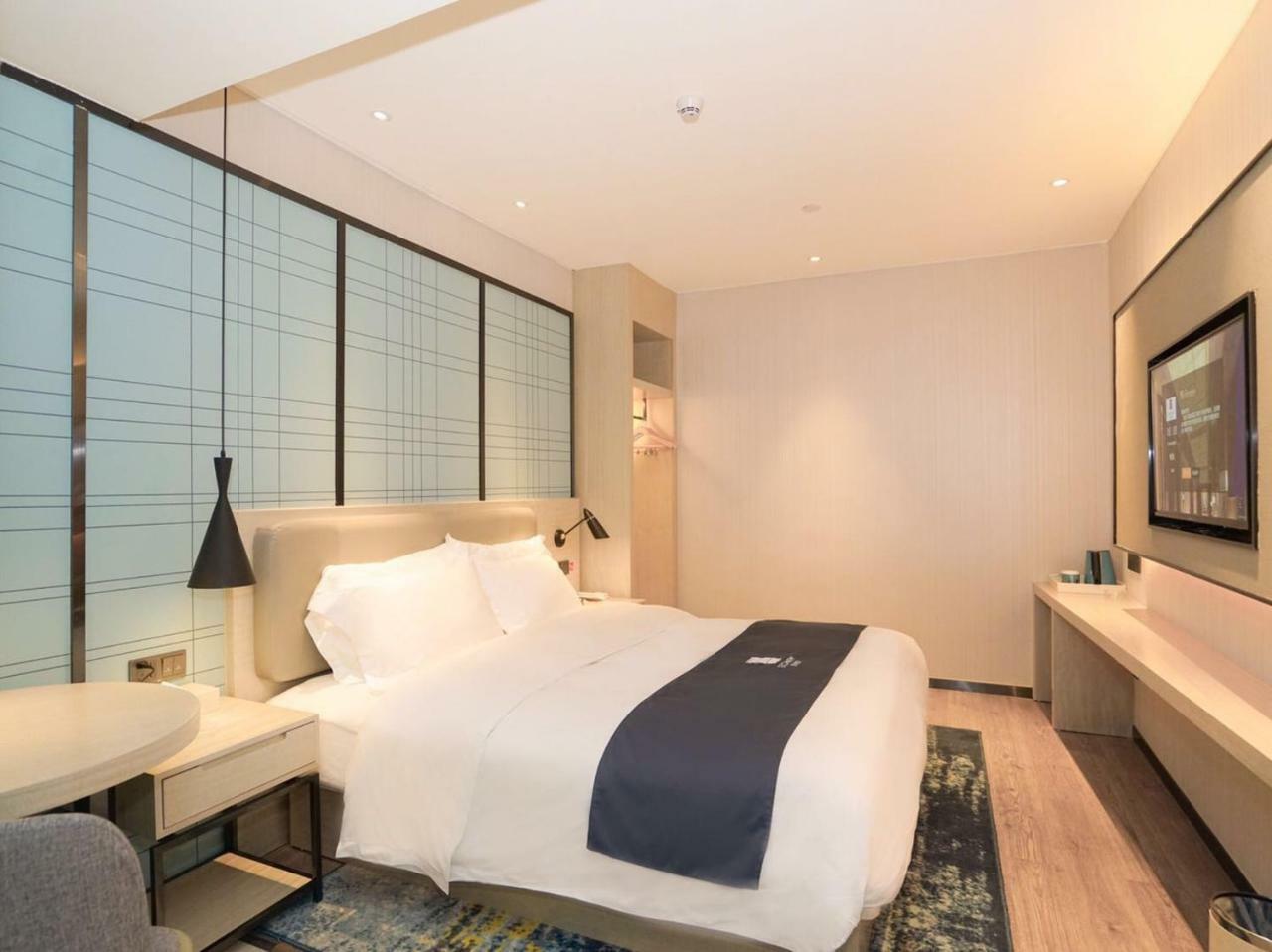 Echarm International Hotel Canton Tower Pazhou Convention And Exhibition Center Lujiang Subway Metro Branch - Free Shuttle Bus To Canton Fair Complex During Canton Fair Period Eksteriør bilde
