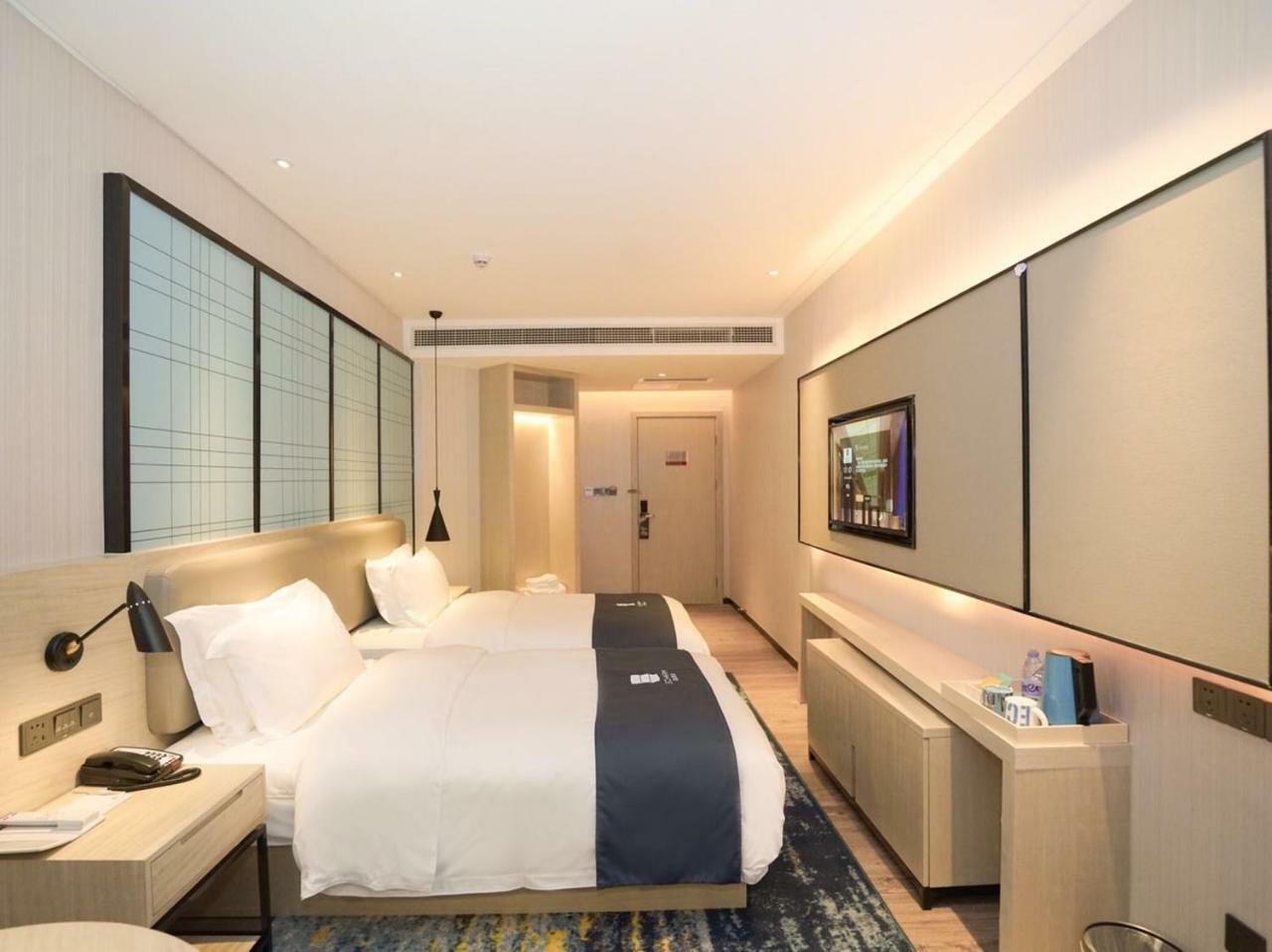 Echarm International Hotel Canton Tower Pazhou Convention And Exhibition Center Lujiang Subway Metro Branch - Free Shuttle Bus To Canton Fair Complex During Canton Fair Period Eksteriør bilde