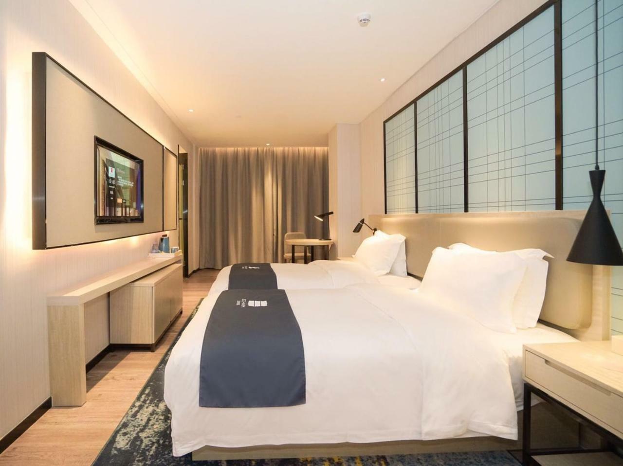 Echarm International Hotel Canton Tower Pazhou Convention And Exhibition Center Lujiang Subway Metro Branch - Free Shuttle Bus To Canton Fair Complex During Canton Fair Period Eksteriør bilde