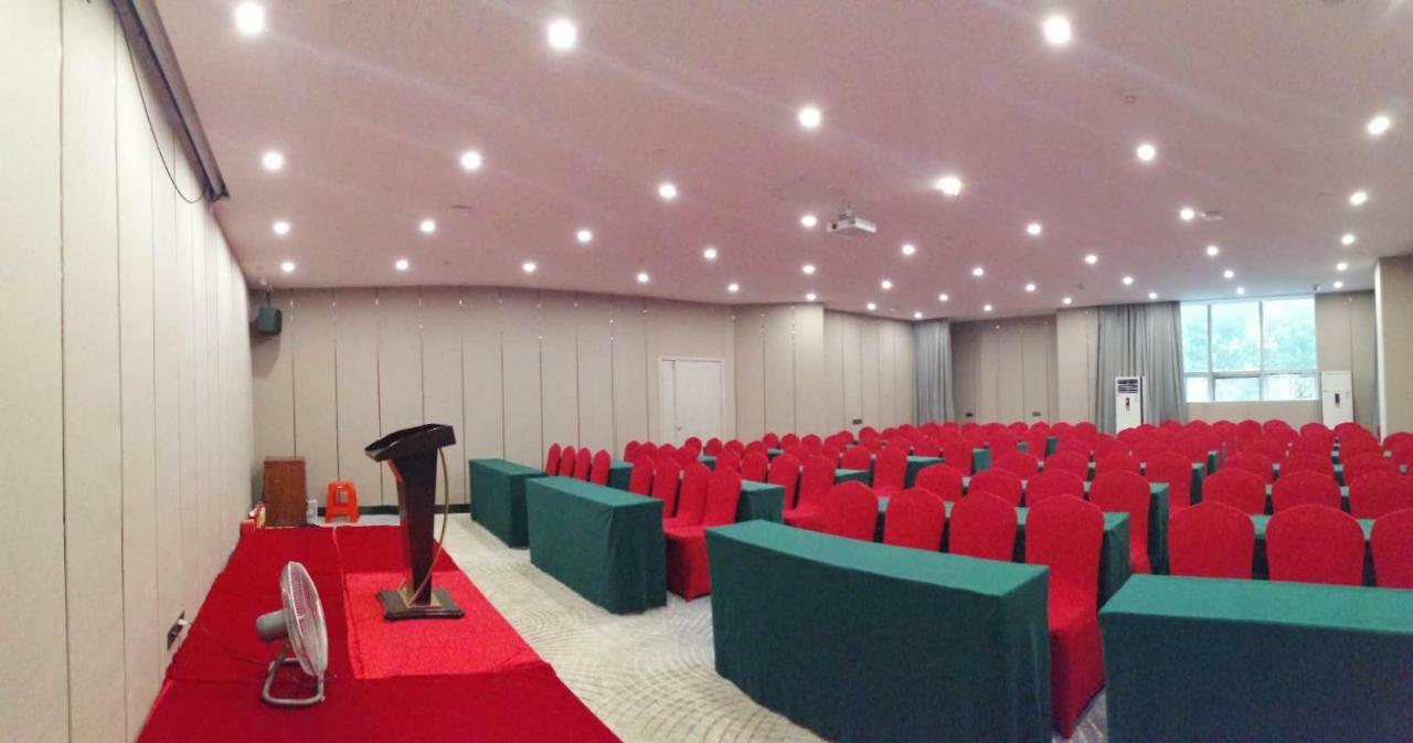 Echarm International Hotel Canton Tower Pazhou Convention And Exhibition Center Lujiang Subway Metro Branch - Free Shuttle Bus To Canton Fair Complex During Canton Fair Period Eksteriør bilde