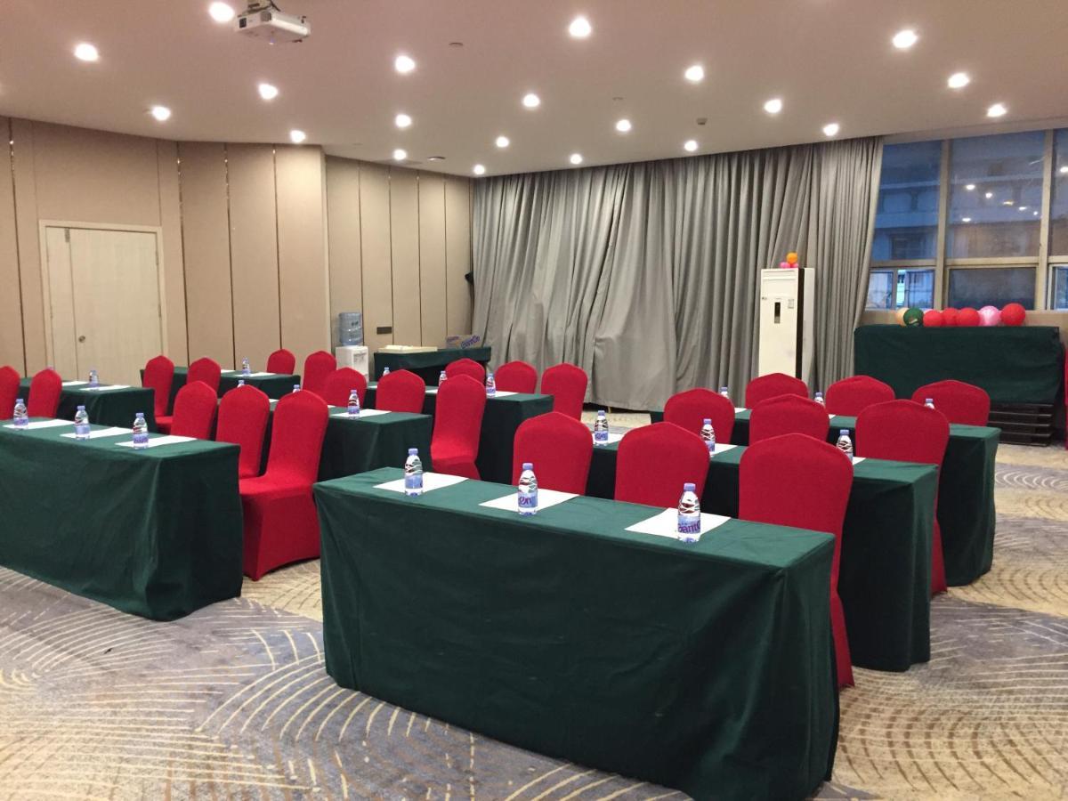 Echarm International Hotel Canton Tower Pazhou Convention And Exhibition Center Lujiang Subway Metro Branch - Free Shuttle Bus To Canton Fair Complex During Canton Fair Period Eksteriør bilde